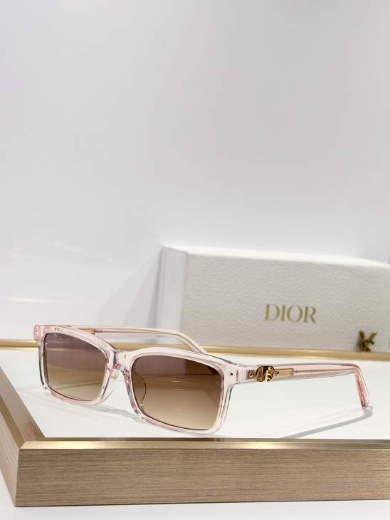 Picture of Dior Sunglasses _SKUfw75974700fw